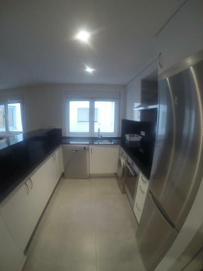 Cerca De Riazor, 3 Habitaciones, Impecable A Coruña Eksteriør billede