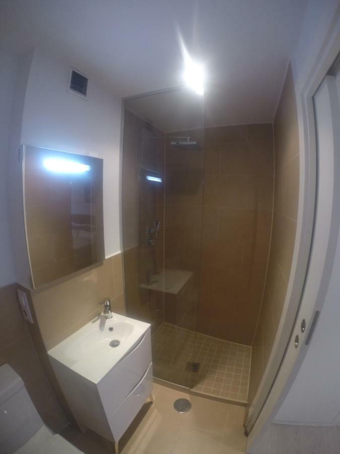Cerca De Riazor, 3 Habitaciones, Impecable A Coruña Eksteriør billede