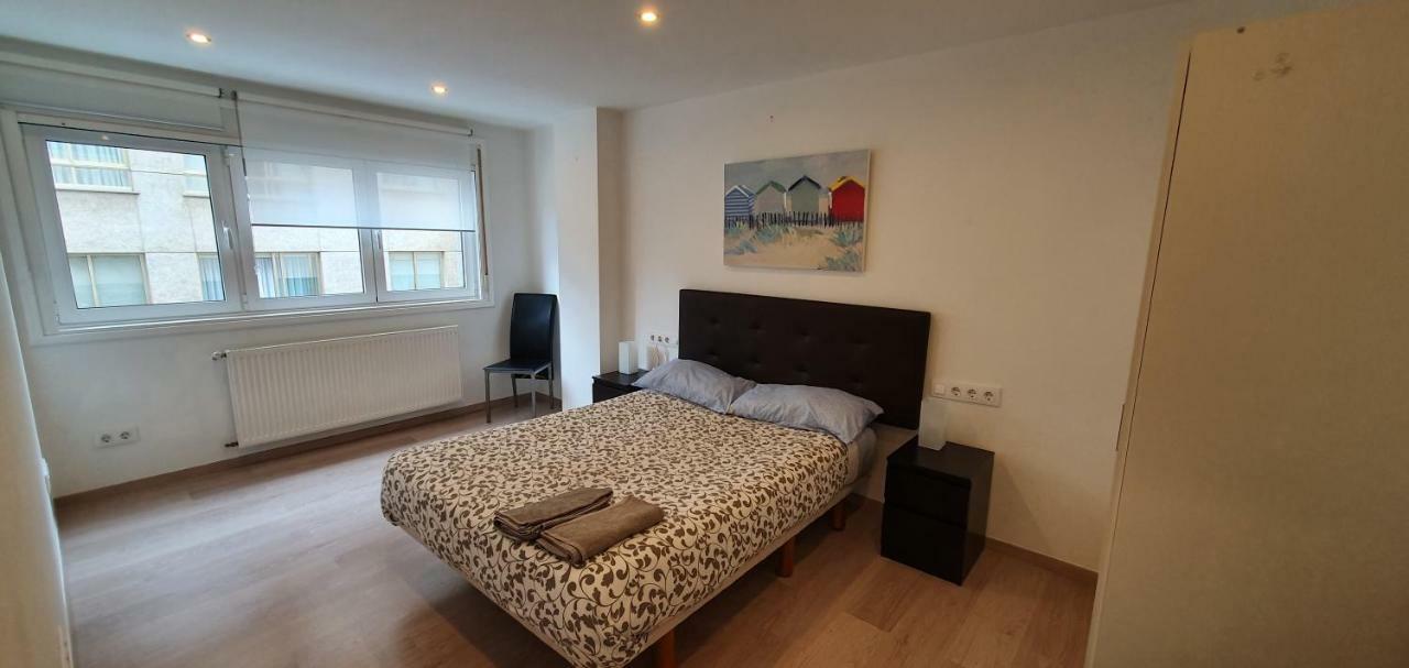 Cerca De Riazor, 3 Habitaciones, Impecable A Coruña Eksteriør billede